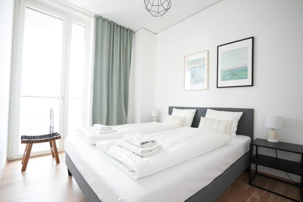 The High-Rise Condo With Pool Wien Ngoại thất bức ảnh
